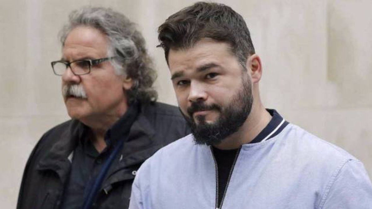 El Escupitajo, Rufián y otras cosas del querer