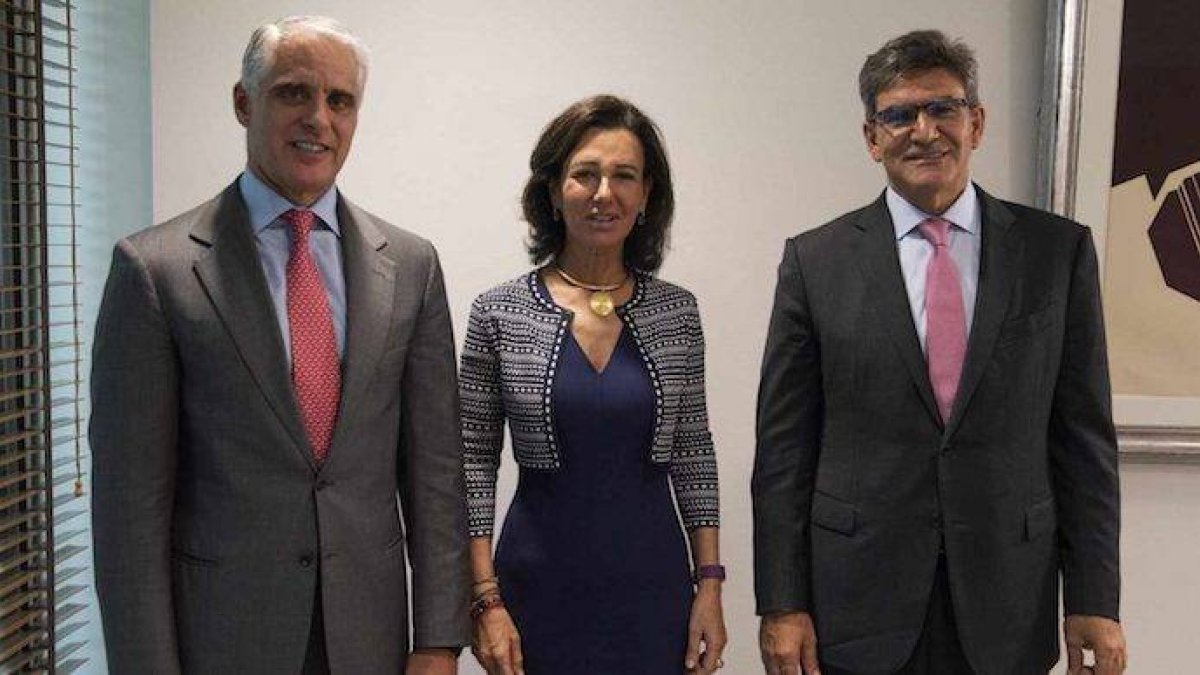 Banco Santander reestructura su ejecutiva nacional