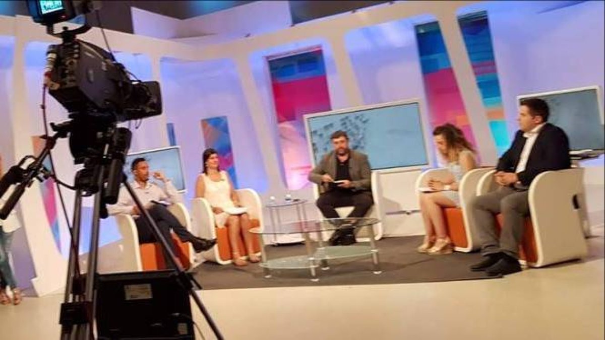 Debate televisivo dentro de la cápsula electoral