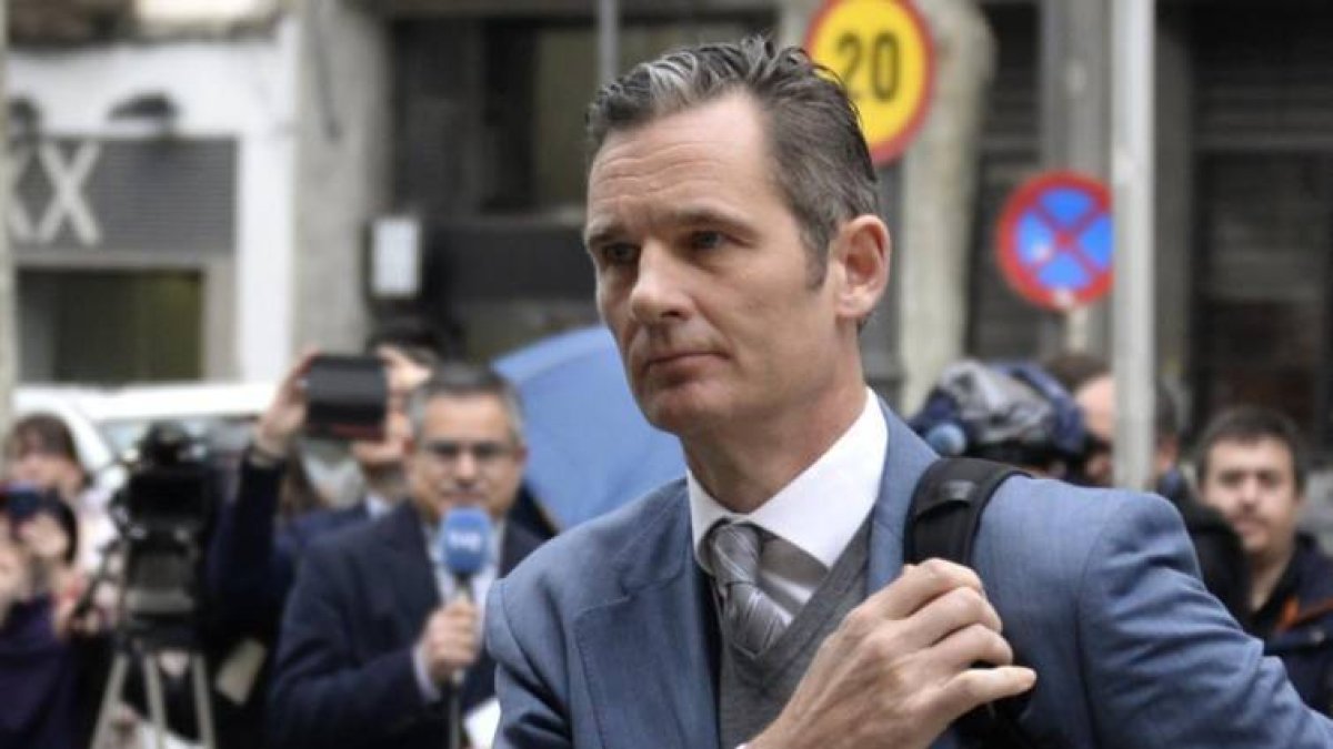 Urdangarín, el día que recogió en Supremo el auto de su ingreso en prisión.