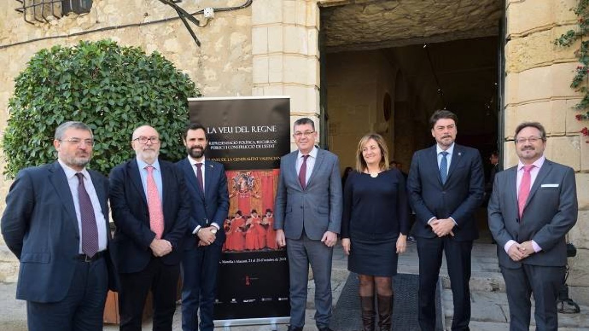 Personalidades que acudieron al 600 aniversario de la Generalitat Valenciana.