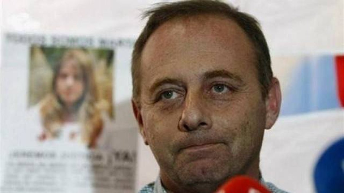 Vox ficha al padre de Marta del Castillo para reforzar su presencia en Andalucía