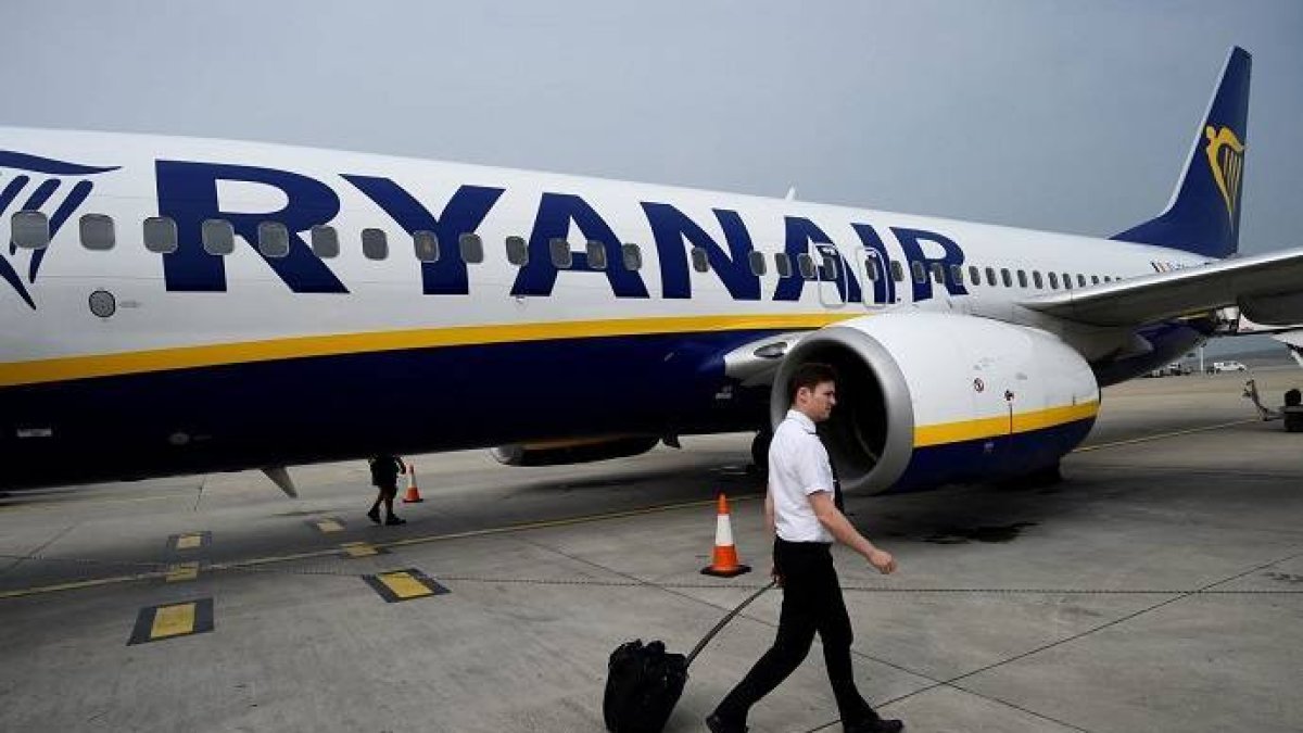 La huelga en Ryanair obliga a cancelar 18 vuelos en Valencia y 10 en Alicante