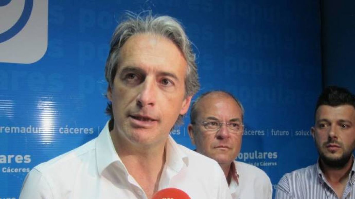 El dandy que sonó para relevar a Rajoy deja la política y a Soraya