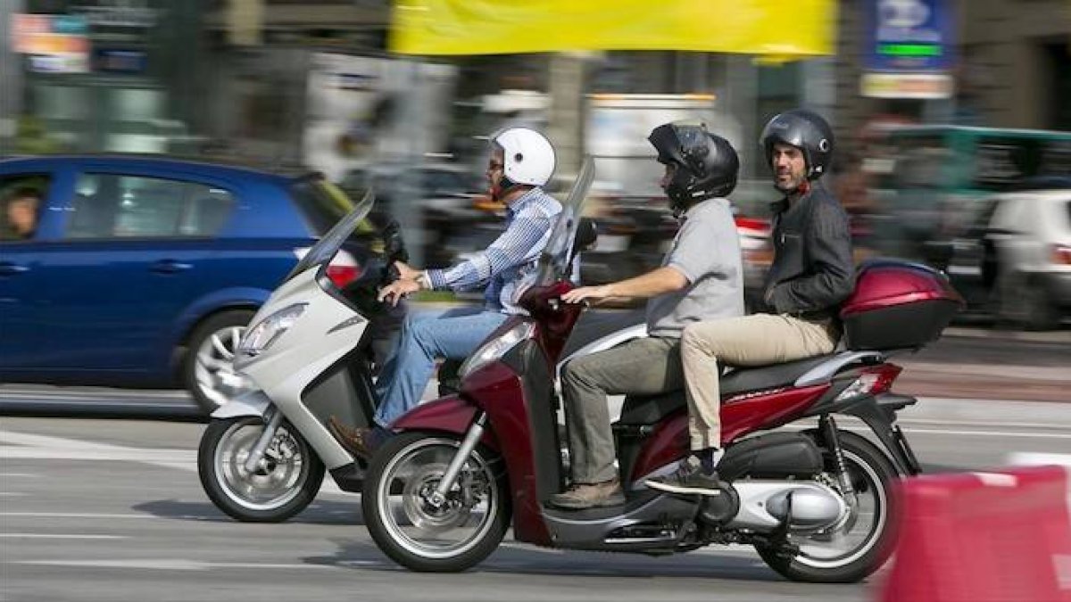 La persecución al coche impulsa la venta de motos