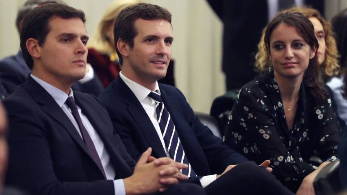 Dirigentes de PP y Cs se enzarzan y se acusan de mentirosos por los Presupuestos