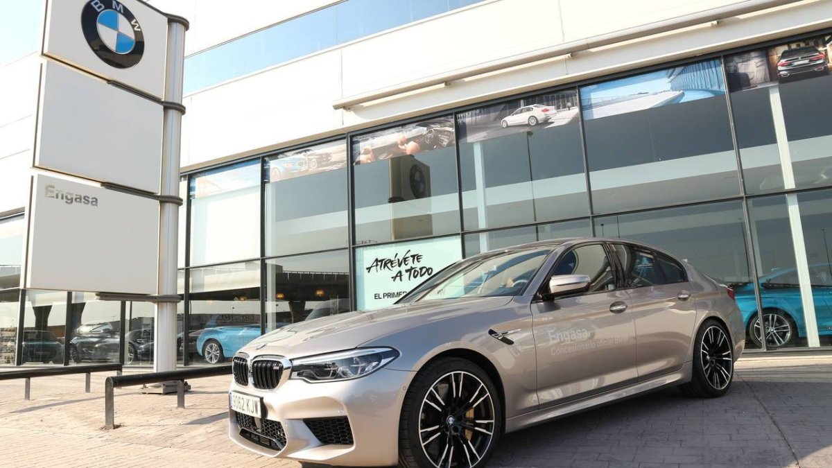 BMW Engasa presentó el nuevo BMW X4 y el icónico BMW M5