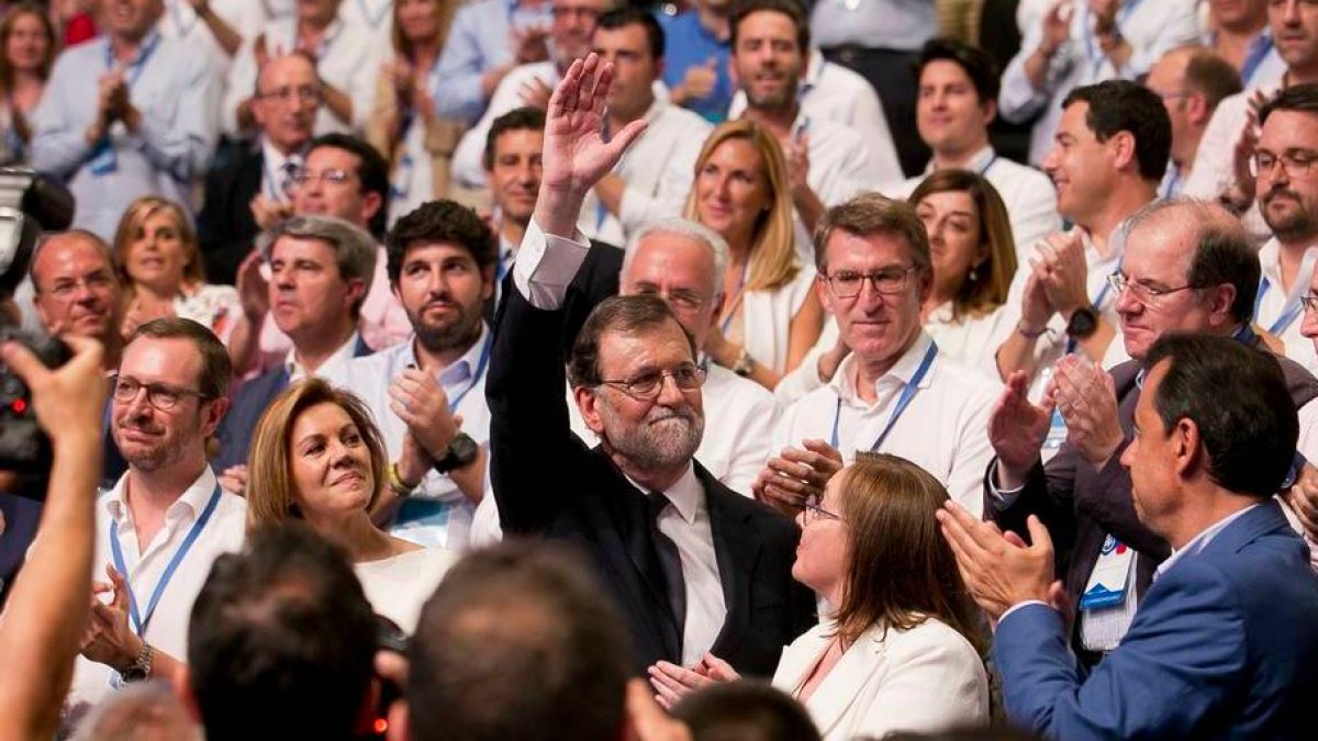 ¿De qué fue la misteriosa reunión de seis horas entre Rajoy y la cúpula del PP?
