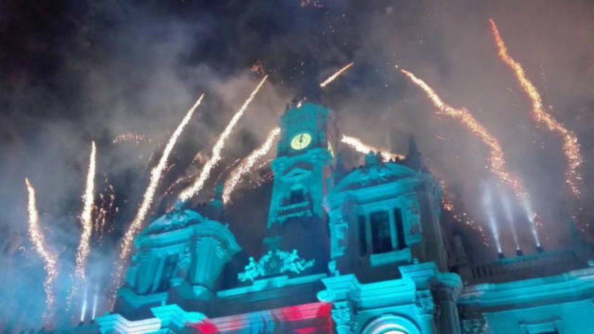 Fiesta de Nochevieja en la ciudad de Valencia