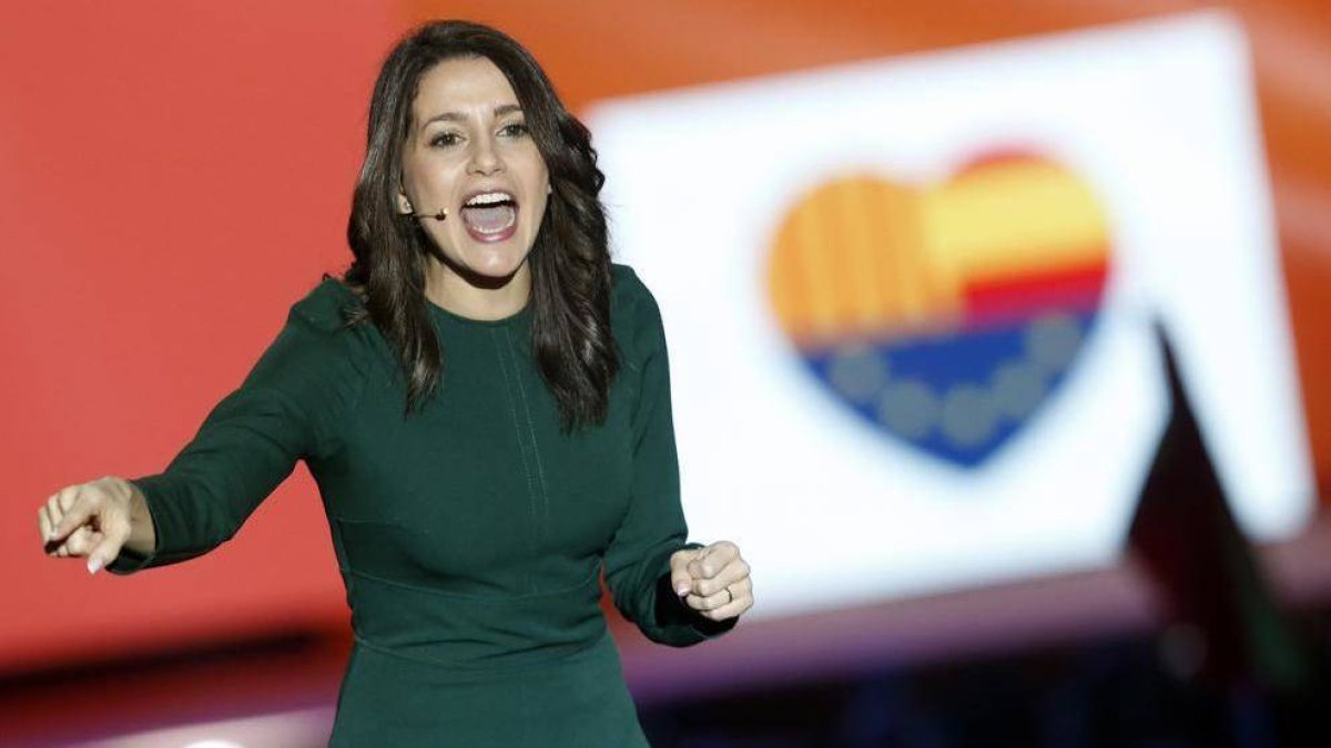 Arrimadas hunde al PSOE andaluz con una dura evidencia de su ministro estrella