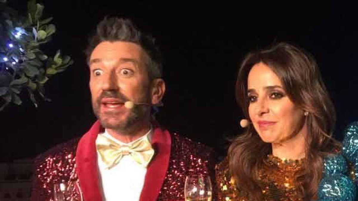 Carmen Alcayde salió en