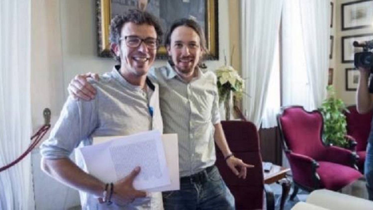 Kichi y Pablo Iglesias en el Ayuntamiento de Cádiz, cuando aún no se habían enfriado las relaciones