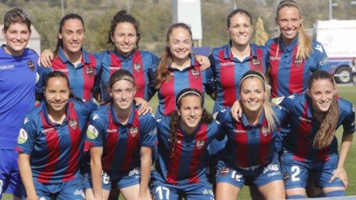 La niña que escribió a Panini, invitada al derbi valencianista por Iberdrola