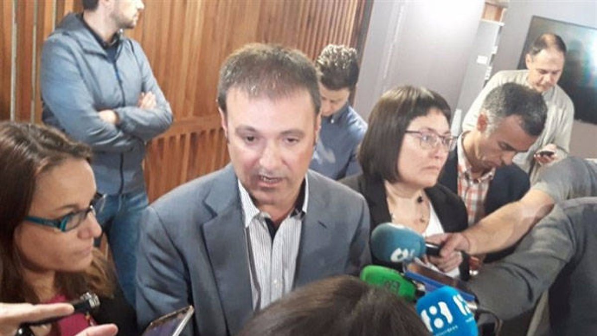 El portavoz de Compromís Natxo Bellido.