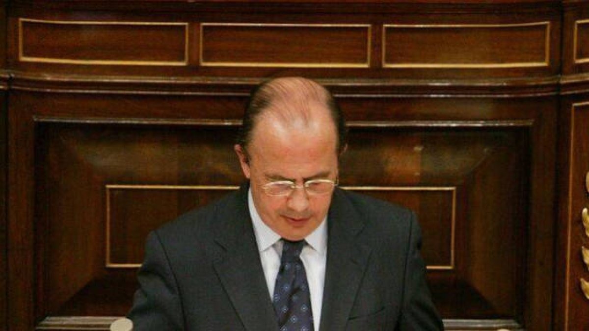 Gil Lázaro