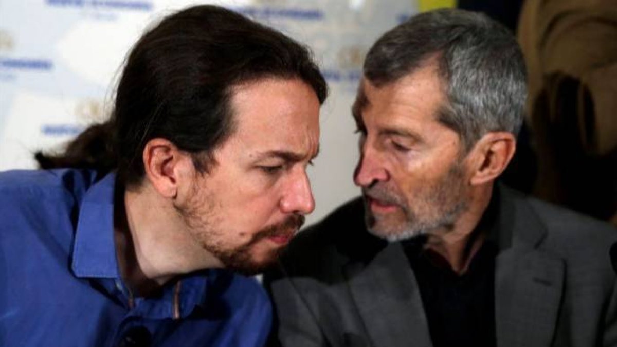 Pablo Iglesias y el exJemad, José Julio Rodríguez.
