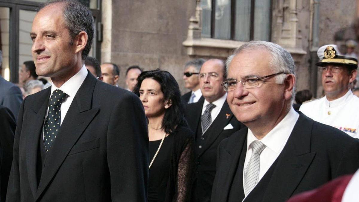 Camps empieza a ver la luz: La causa de la visita del Papa se aplaza