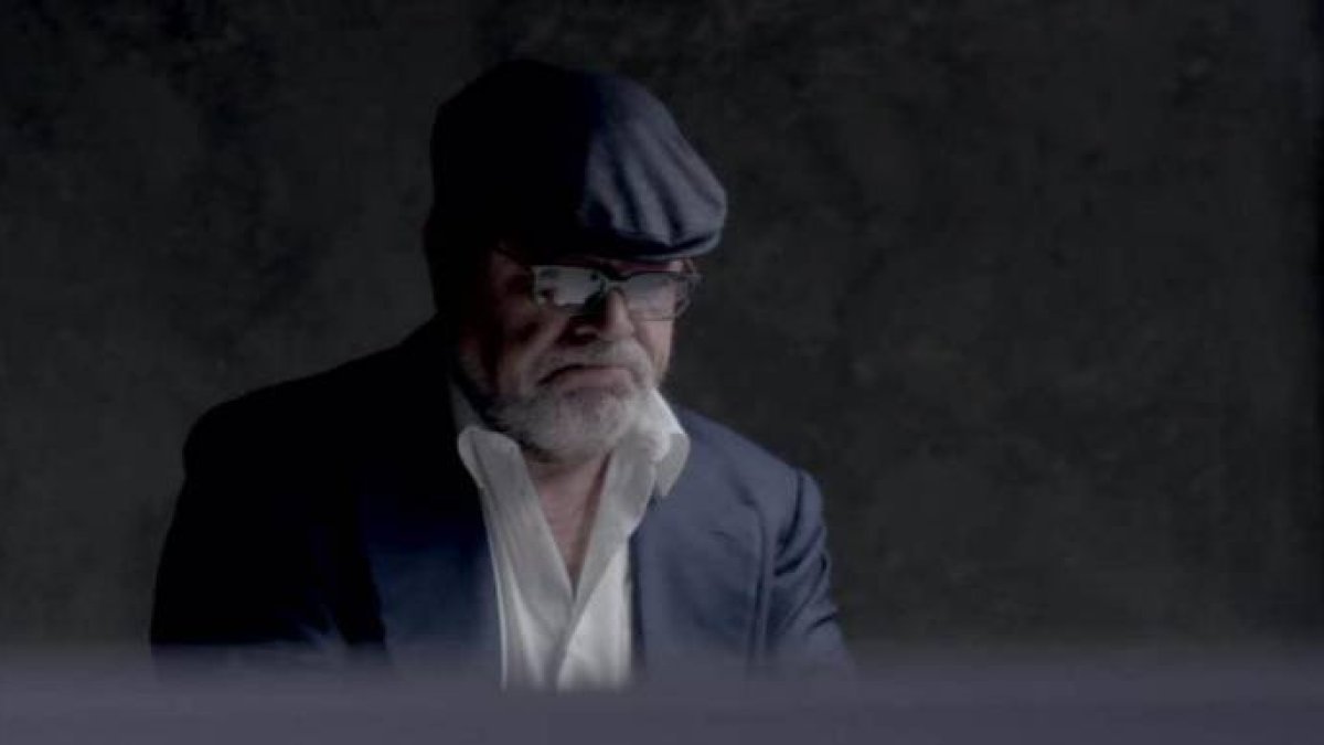 Villarejo sigue conspirando en tinieblas. Pero sin éxito.