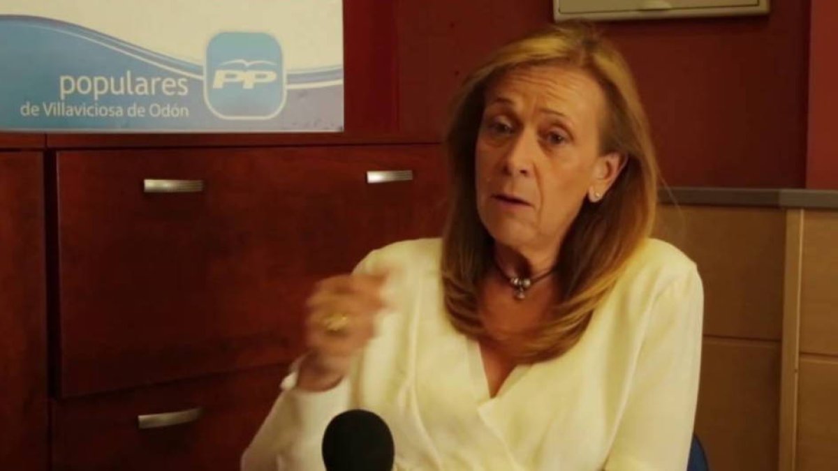 El fiscal pide para la presidenta del PP de Villaviciosa de Odón, Pilar Martínez, cinco años de cárcel.
