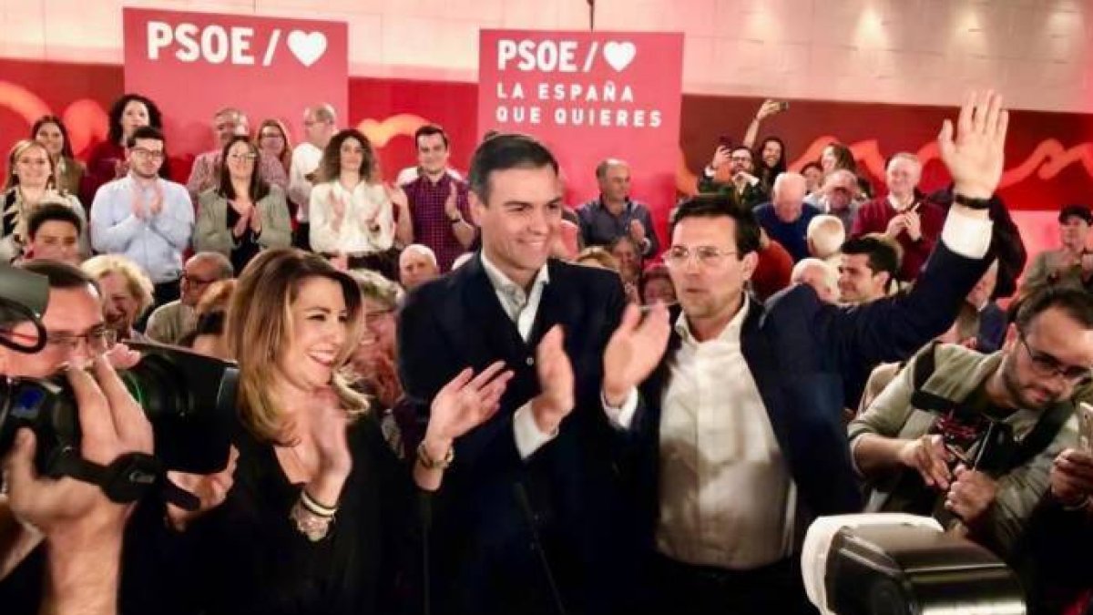 Susana Díaz y Pedro Sánchez en acto del PSOE.