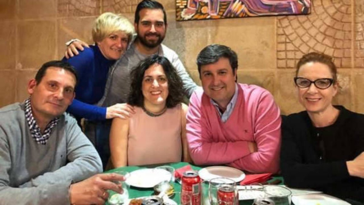 El candidato,Eduardo García Ontiveros, a la derecha de la imagen.