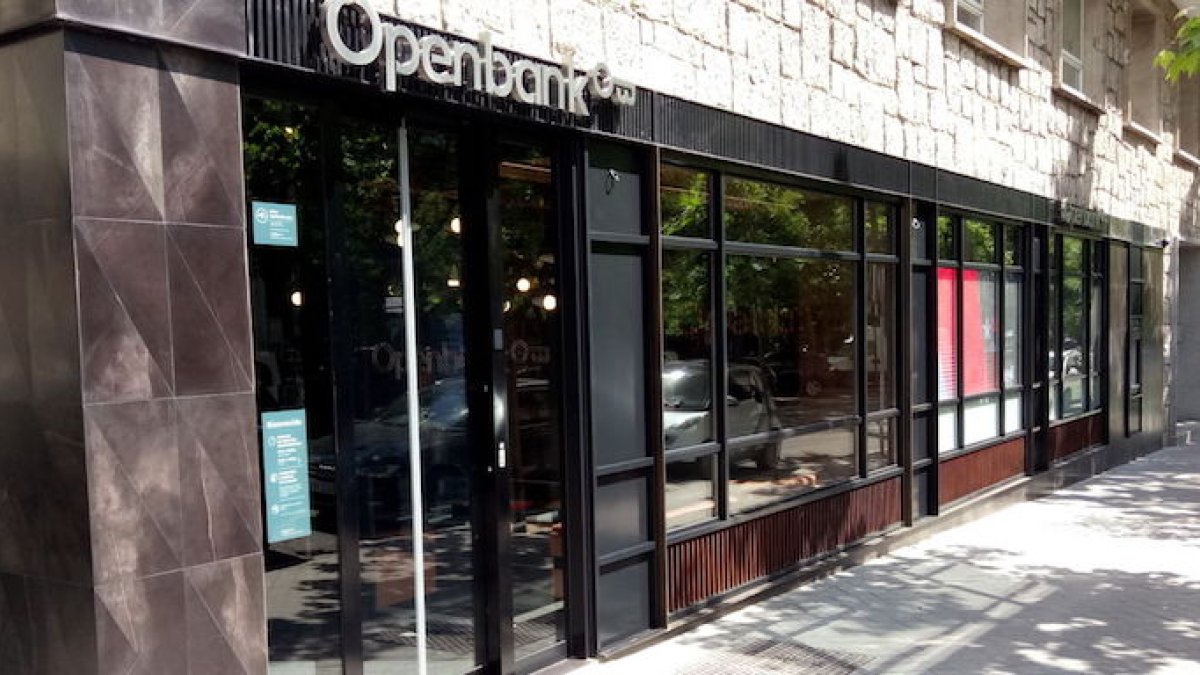 Openbank estrena su servicio de compraventa de criptomonedas para clientes en Alemania y pronto en España