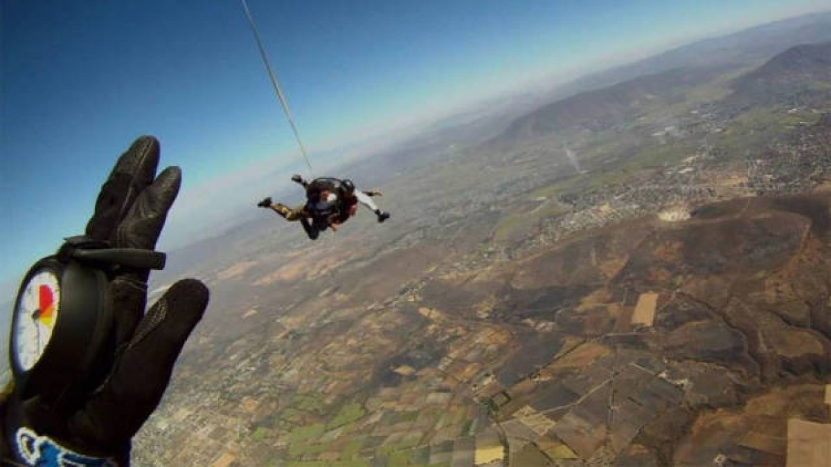 Salto en paracaídas
