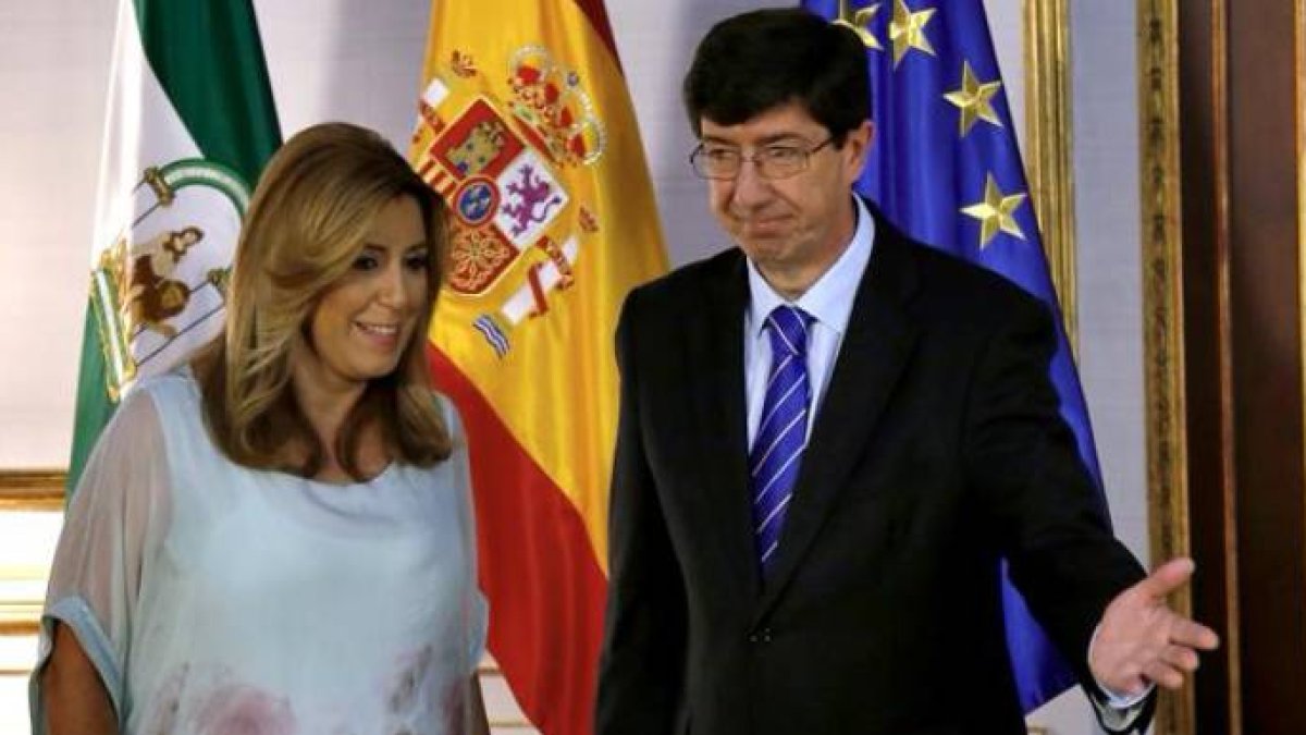 Bombazo en Andalucía: C's adelanta al PP pese a ser la muleta de Susana Díaz