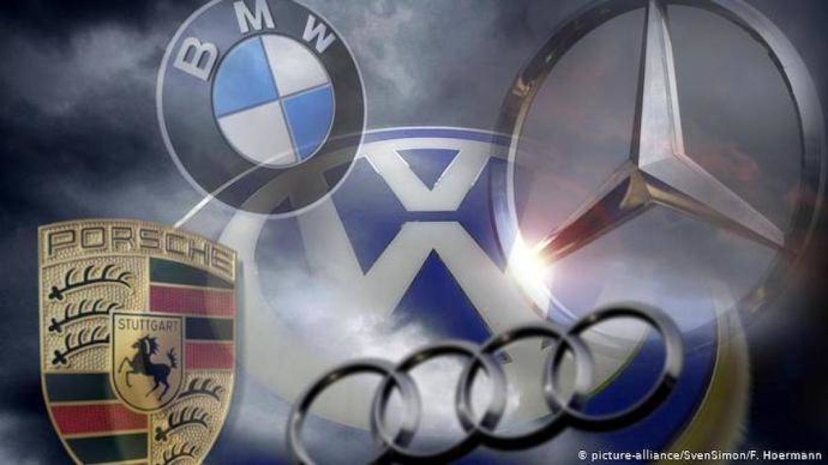 Según la CE, BMW, Daimler y Volkswagen pactaron limitar la bajada de emisiones