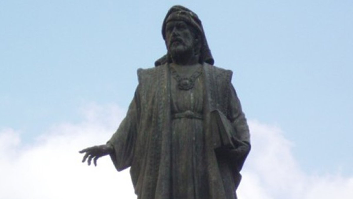 Estatua dedicada en Valencia a Francesc de Vinatea