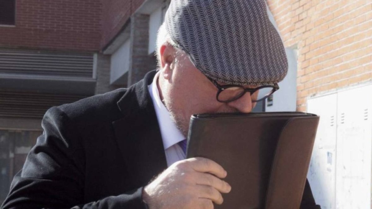 El excomisario José Manuel Villarejo pasa este lunes su primer día en la cárcel.