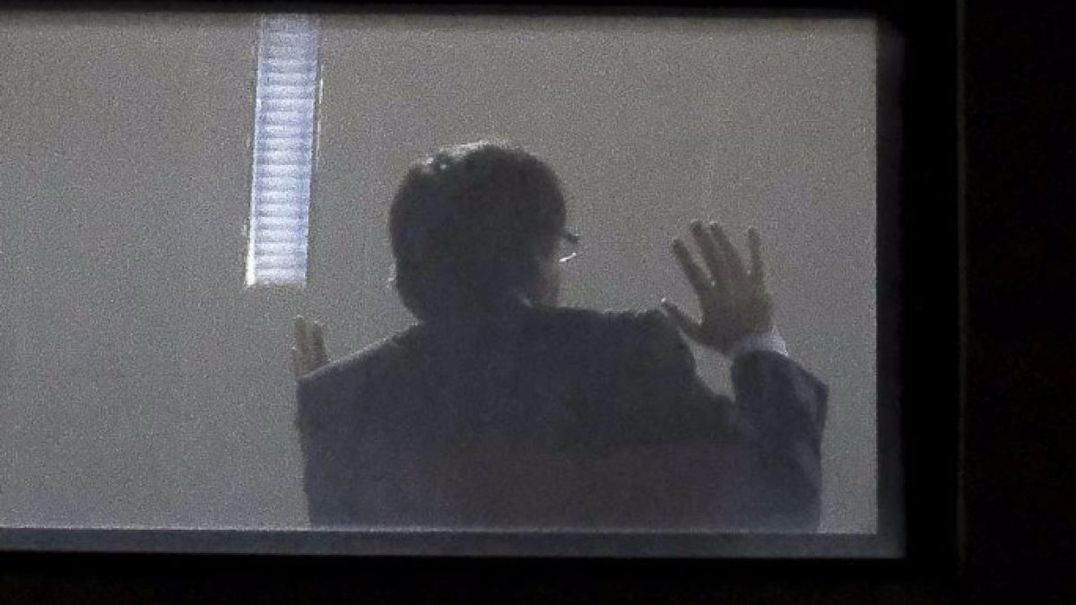 Puigdemont y los cuatro exconsejeros, en libertad con medidas cautelares