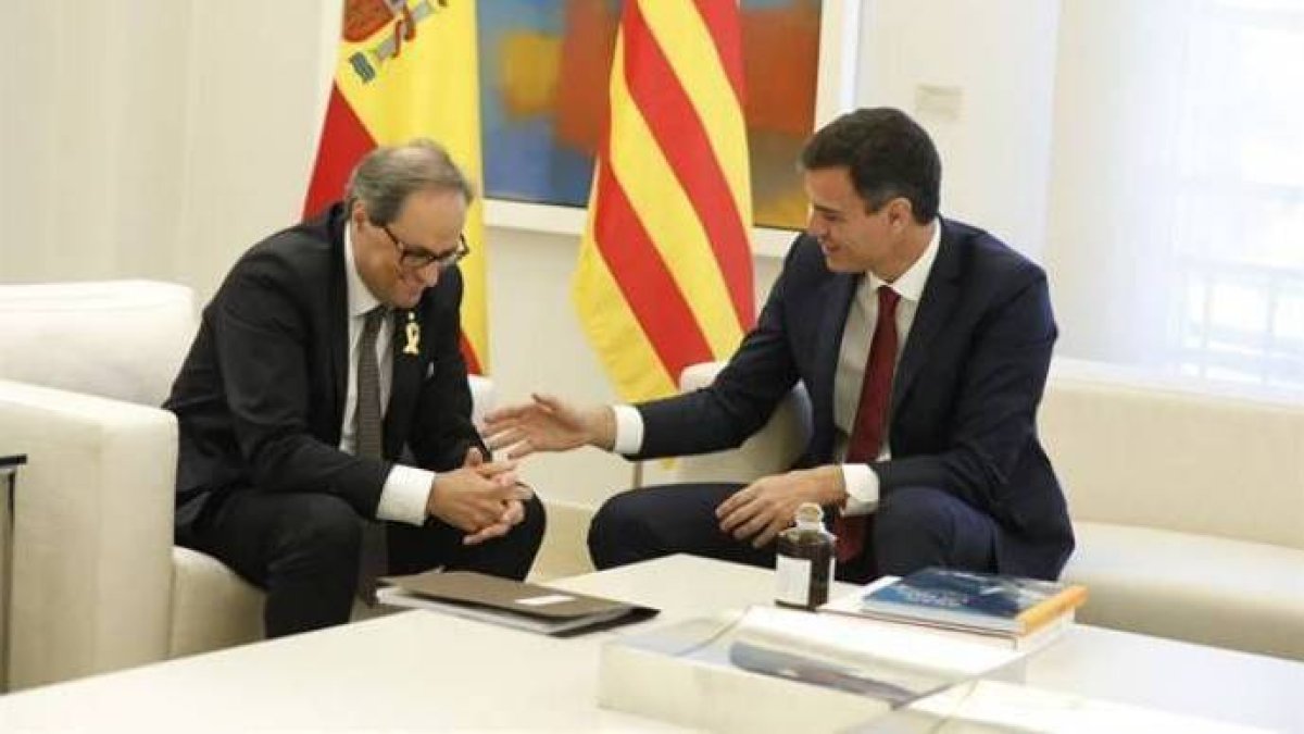 El Gobierno rabia por Andalucía y defiende sus pactos con los independentistas