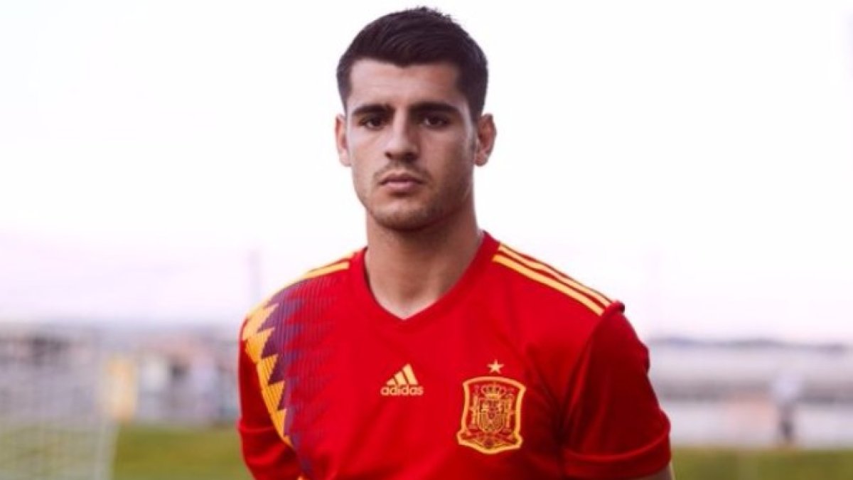 La RFEF no cambia la camiseta de la Selección pero suspende la presentación