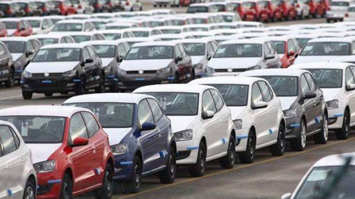 Sobran 9 millones de coches antiguos en la calle