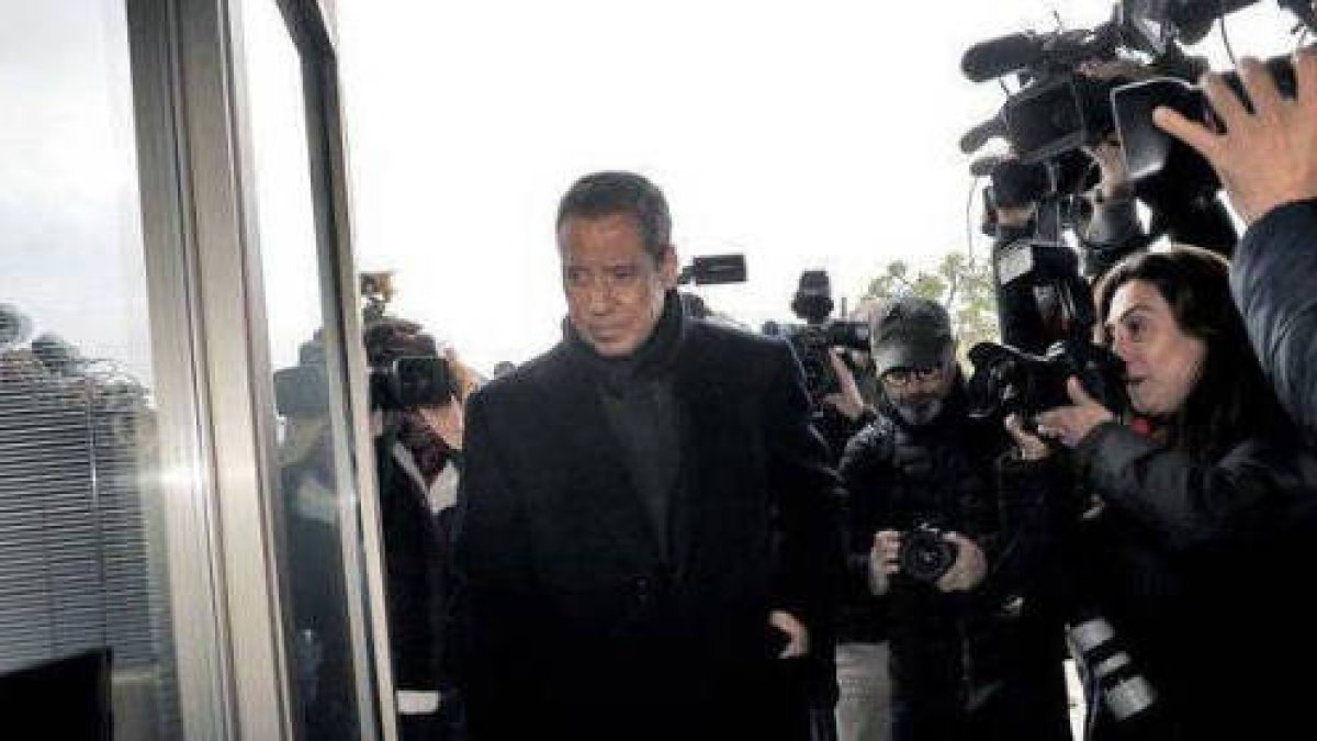 Sumario 'caso Erial': Un testaferro destapa los millones ocultos por Zaplana