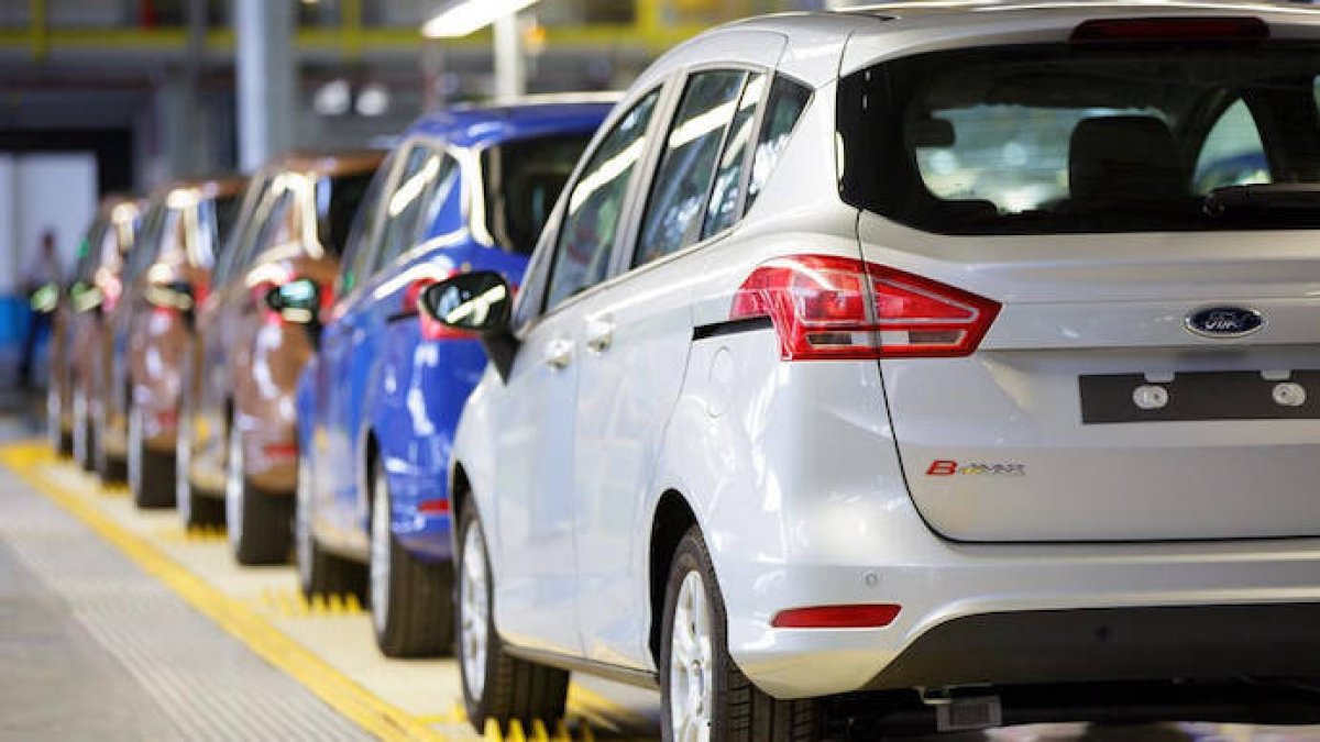 El diésel aguanta y sube sus ventas en mayo