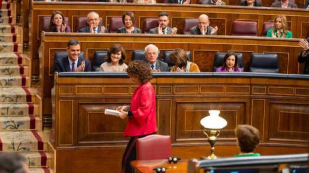 La bancada socialista, este martes.