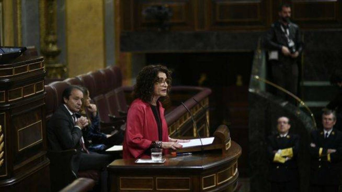 Montero se queja de que el juicio al ‘procés’ le ha reventado los Presupuestos