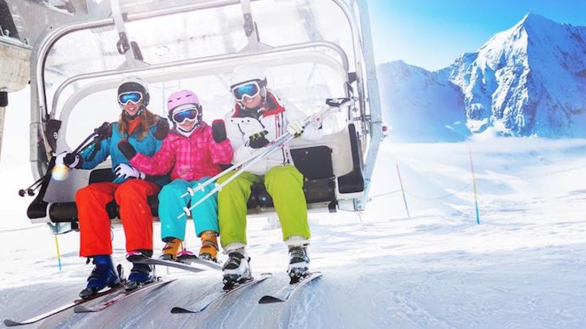 Montaña y nieve experiencial en una Feria Interactiva