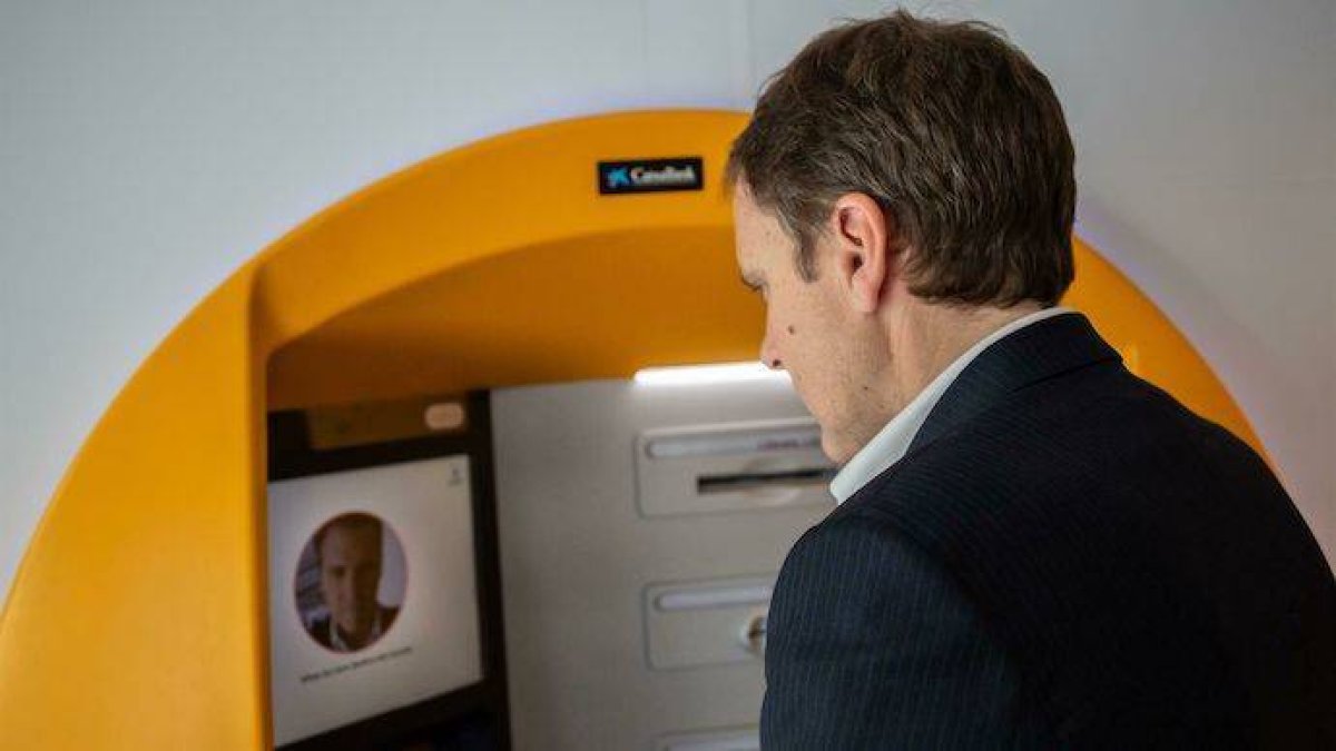 Llega el reconocimiento facial a los cajeros de Caixabank