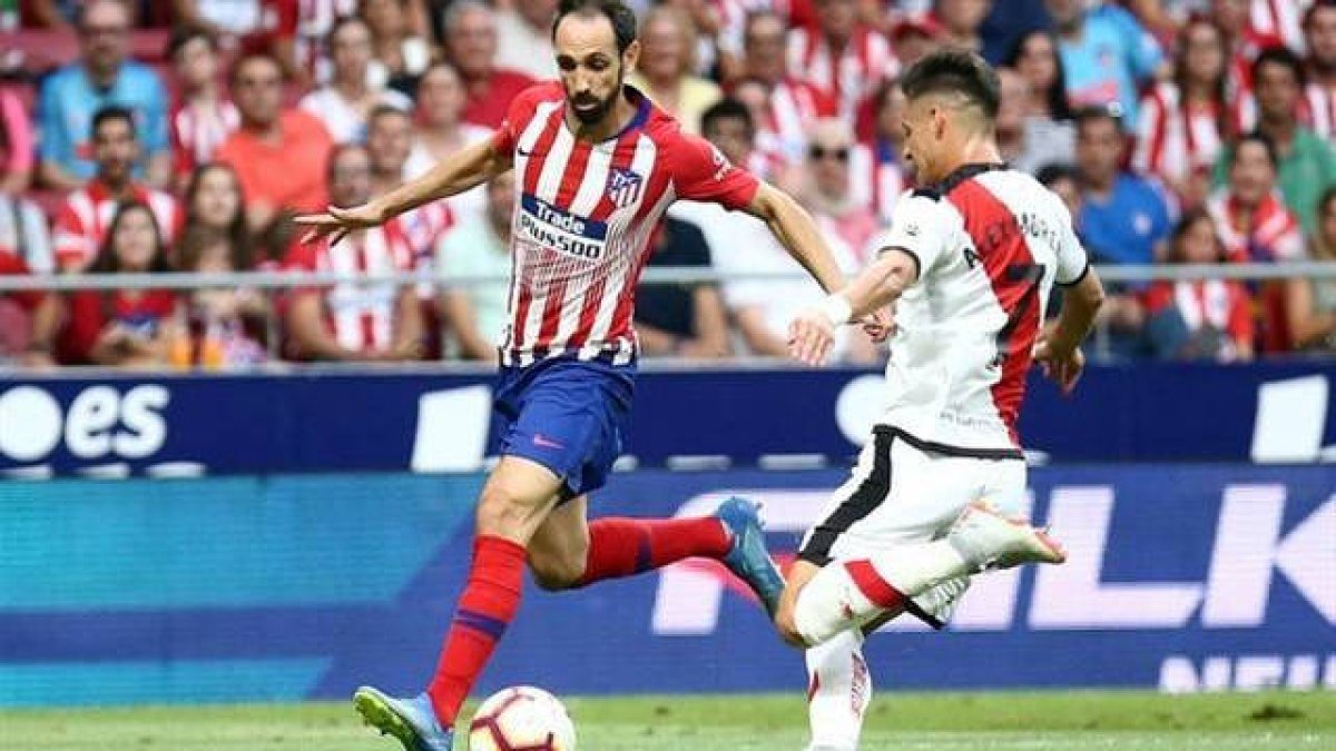 Juanfran, en un partido contra el Rayo Vallecano