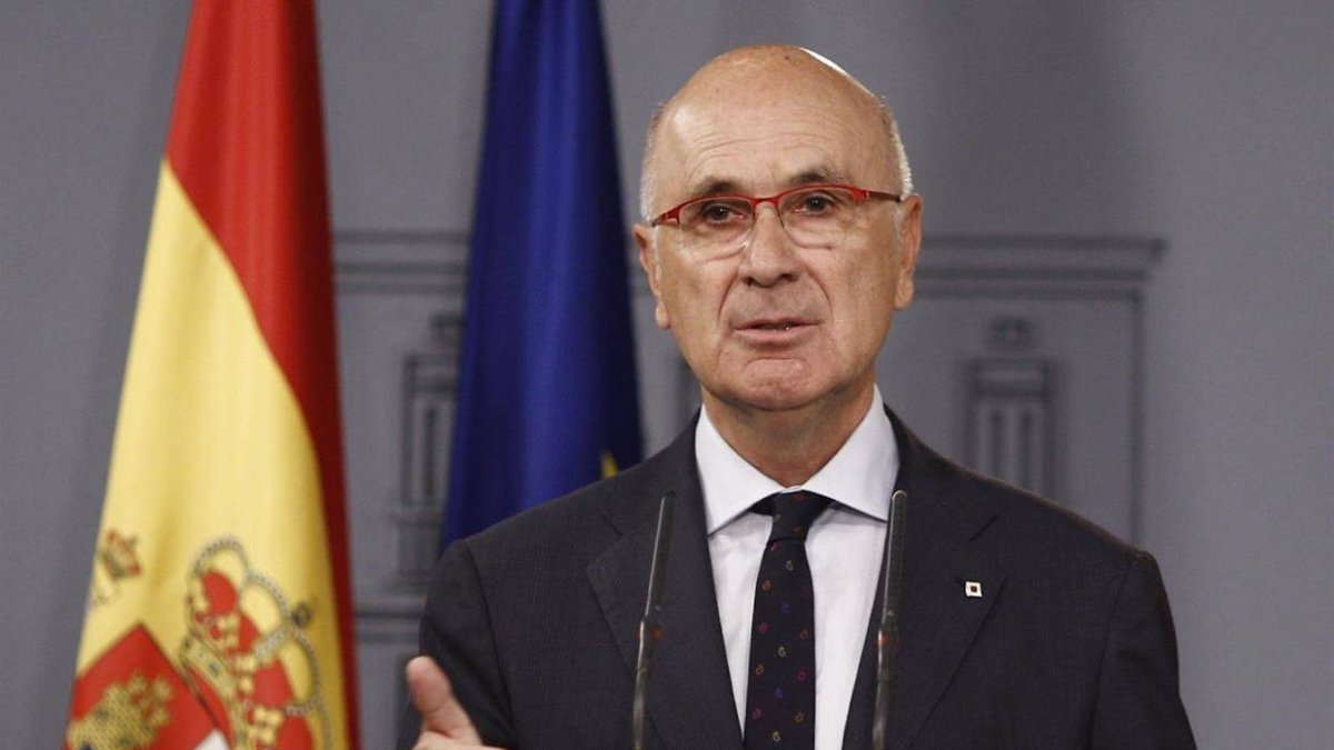 Un mito del catalanismo destroza a Puigdemont y Mas y defiende a España