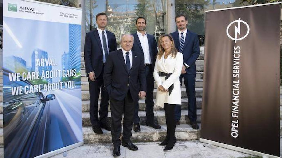 Opel y Arval colaboran en servicios de renting