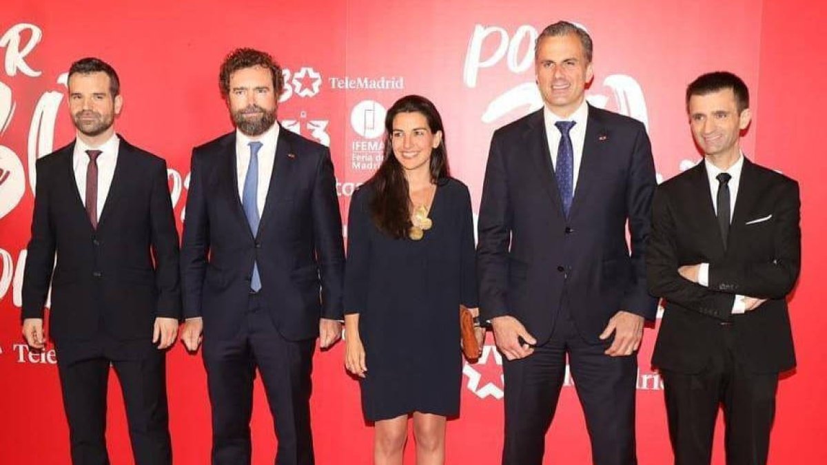 El inesperado 'encuentro' de Irene Montero con dos destacados dirigentes de Vox