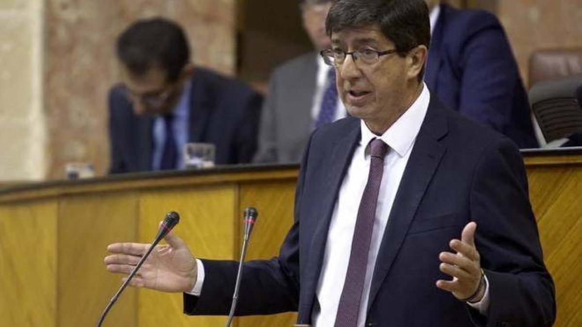 Marín anima a Moreno a no perder la “oportunidad histórica” en Andalucía