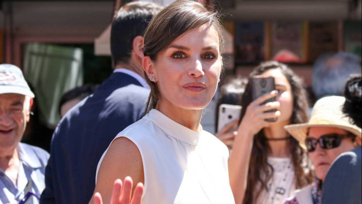 Doña Letizia no pasa desapercibida allí donde va.