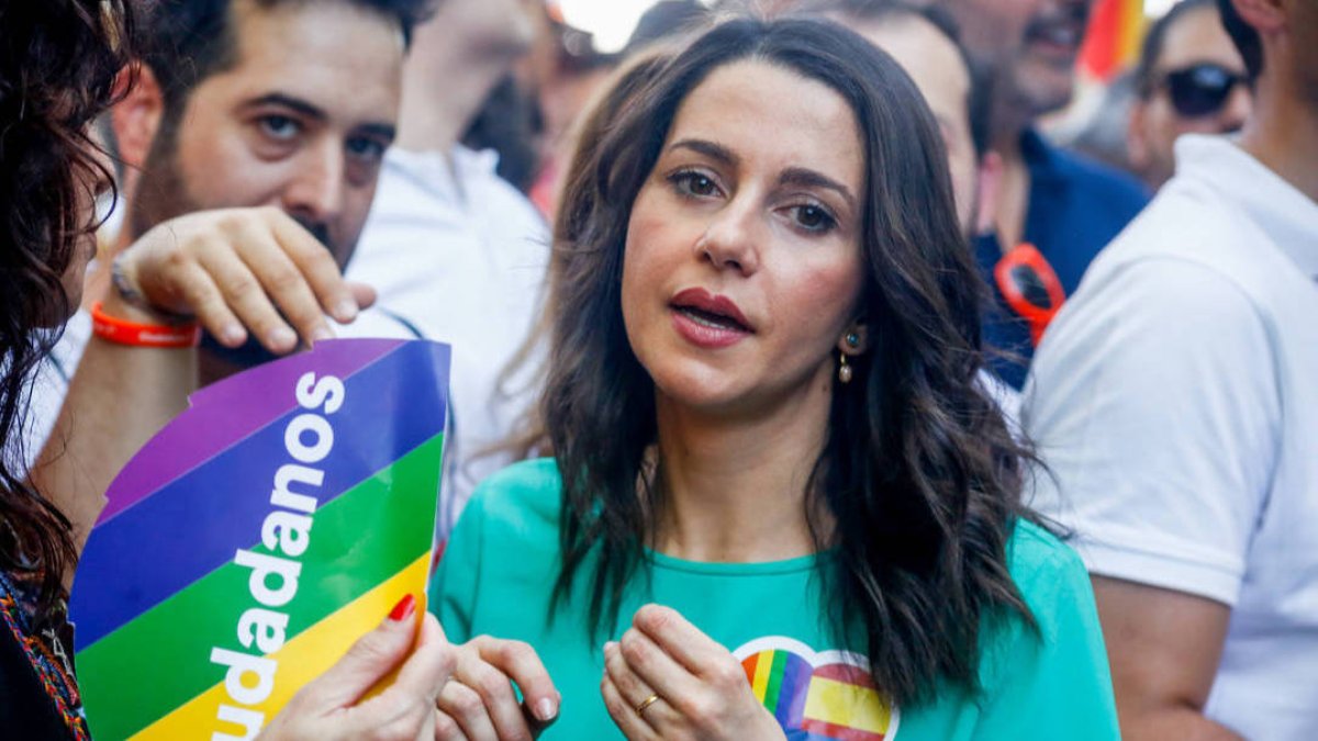 Inés Arrimadas, en el agresivo Orgullo contra Cs
