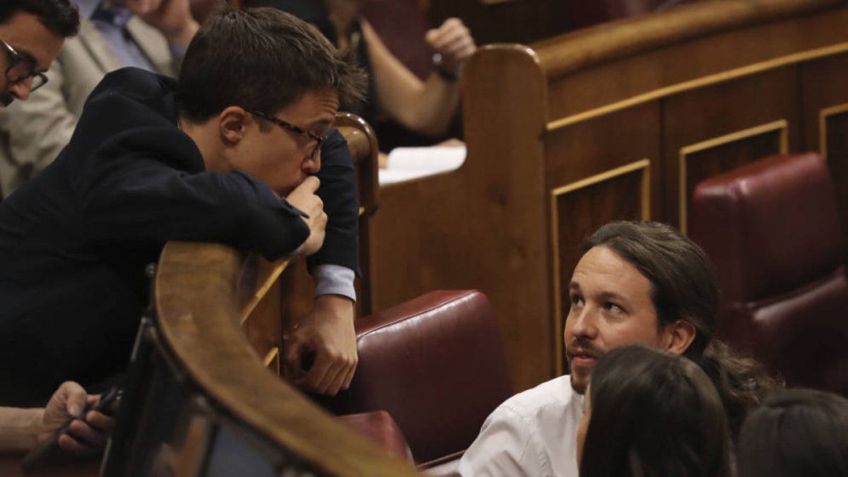 Errejón deja tirado a Iglesias y se pasa a las filas de Carmena