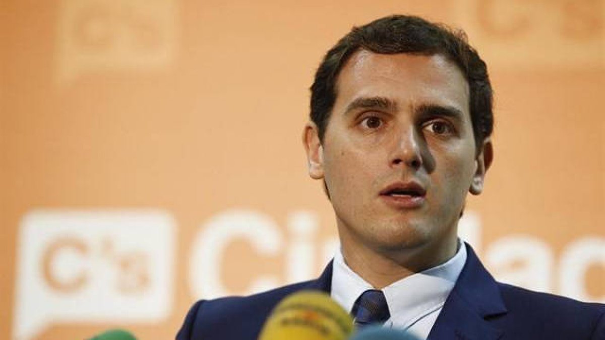 Albert Rivera se compromete a acordar una mayoría